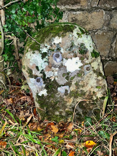 Milestone Old B Thistle Hill Tez Exley Cc By Sa