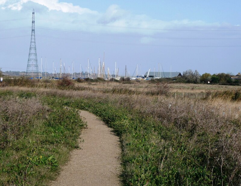 Footpath Faversham Lakes Country Park Pam Fray Cc By Sa 2 0