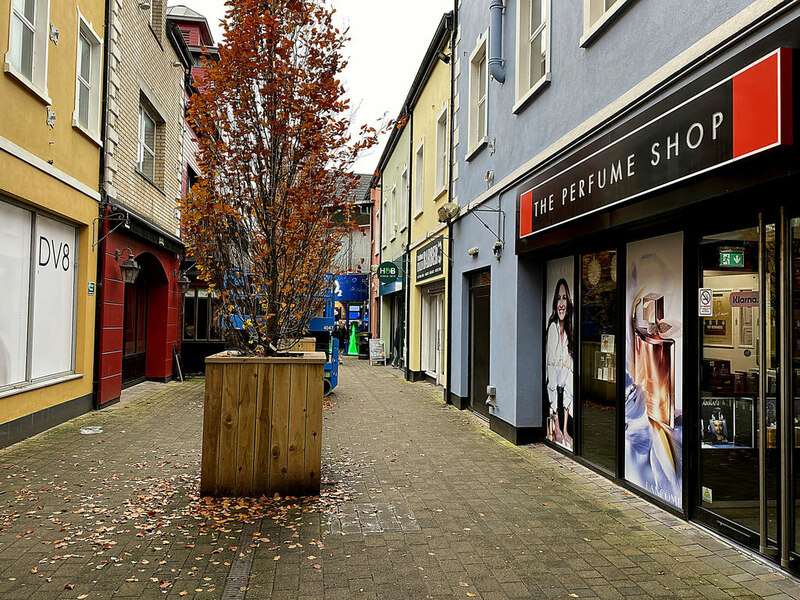 Tree Planters Main Street Omagh Kenneth Allen Cc By Sa 2 0