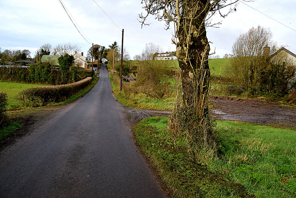 Letfern Road Mullaghmore Kenneth Allen Cc By Sa 2 0 Geograph