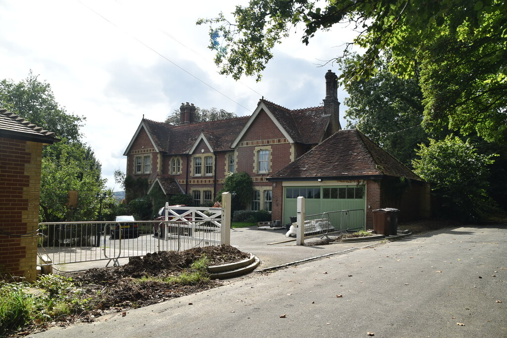 House By Old A26 N Chadwick Cc By Sa 2 0 Geograph Britain And Ireland