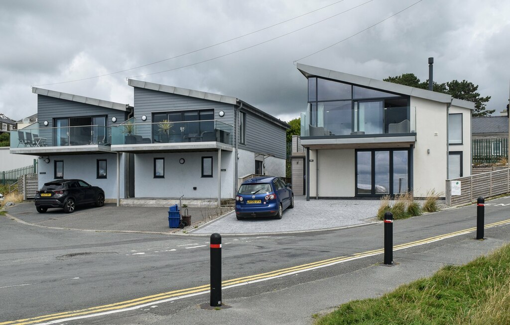 Flats With A View Y Prom Criccieth Bill Harrison Cc By Sa