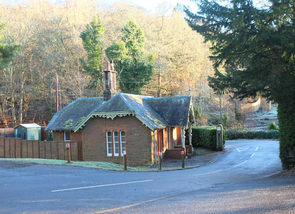 Gatehouse Peebles Hydro Hotel Jim Barton Cc By Sa 2 0 Geograph