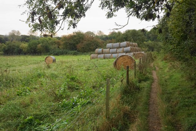 Footpath Towards Long Crendon Bill Boaden Cc By Sa 2 0 Geograph