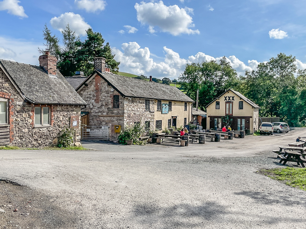 The Bridges Pub Ian Capper Cc By Sa Geograph Britain And Ireland