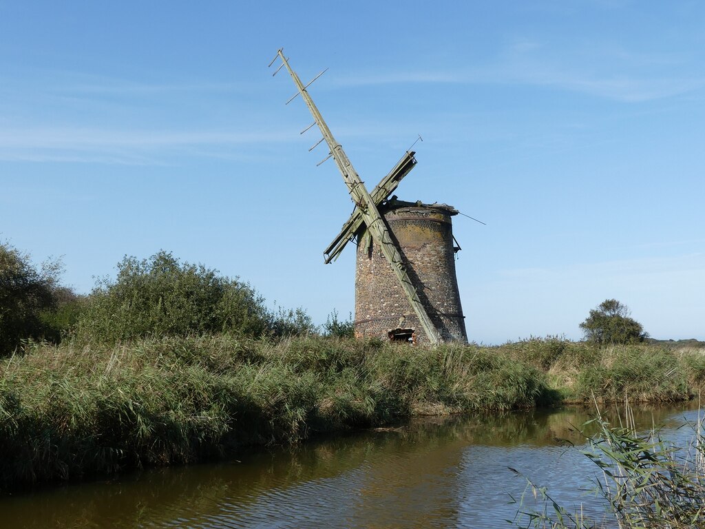 Brograve Drainage Windmill Sandy Gerrard Cc By Sa 2 0 Geograph