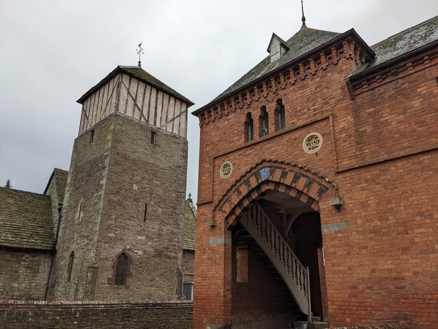 Letton Towers Fabian Musto Cc By Sa Geograph Britain And Ireland