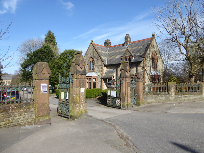 Cemetery Gates And Lodge Kevin Waterhouse Cc By Sa Geograph