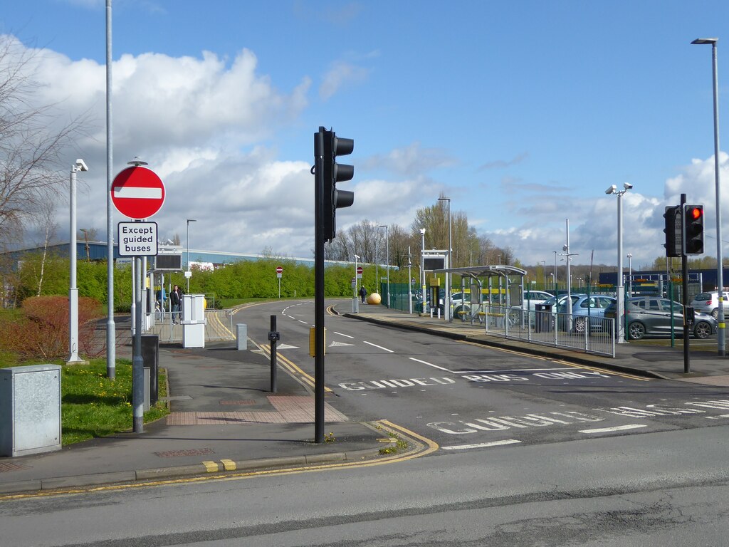 Start Of The Guided Bus Way Kevin Waterhouse Cc By Sa Geograph