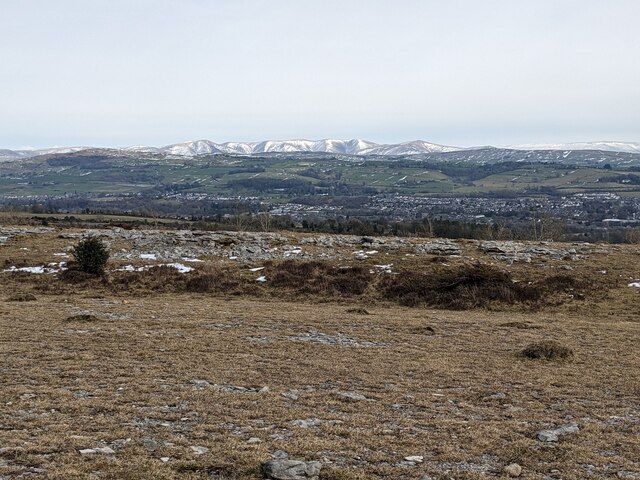 Looking Eastwards Over Kendal David Medcalf Cc By Sa 2 0 Geograph