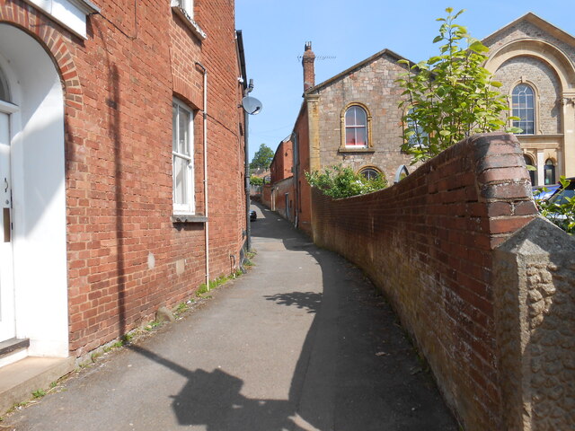 Belle Court Anthony Vosper Cc By Sa Geograph Britain And Ireland