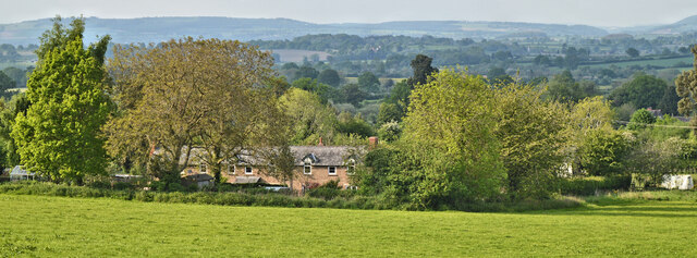 Hilltop Cottages Philip Pankhurst Cc By Sa 2 0 Geograph Britain