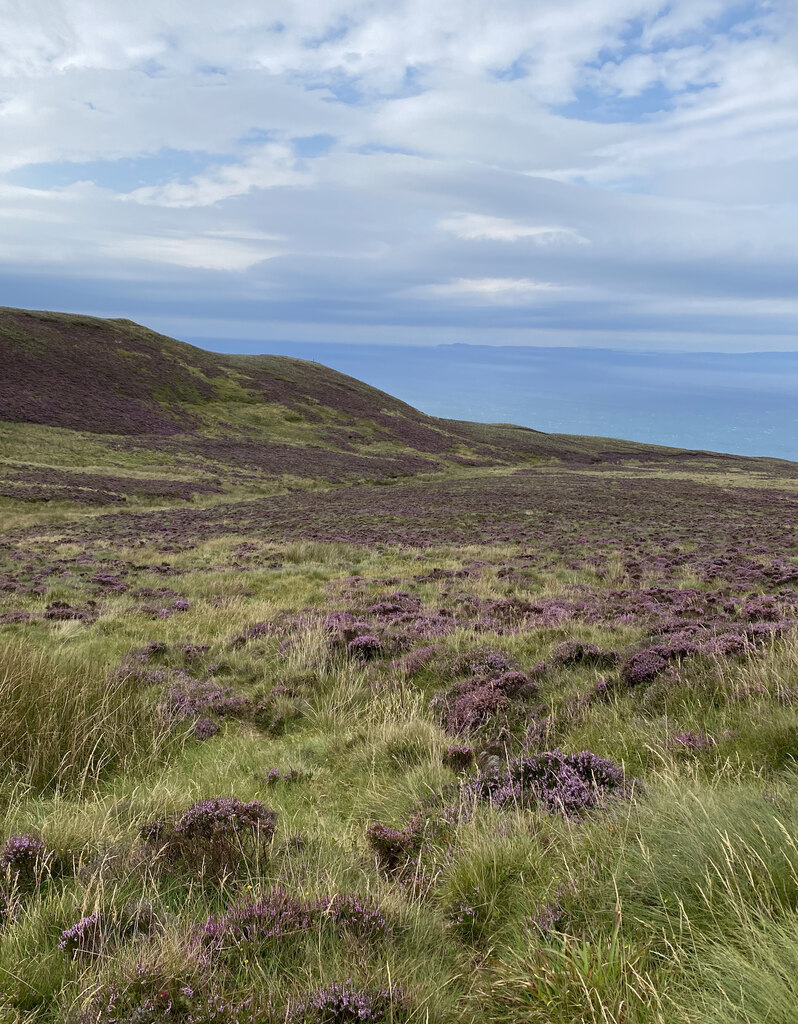 Descent From Cnoc Moy Thejackrustles Cc By Sa Geograph Britain