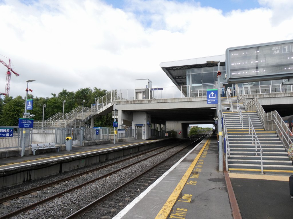 Clondalkin And Fonthill Station Gareth James Cc By Sa 2 0 Geograph