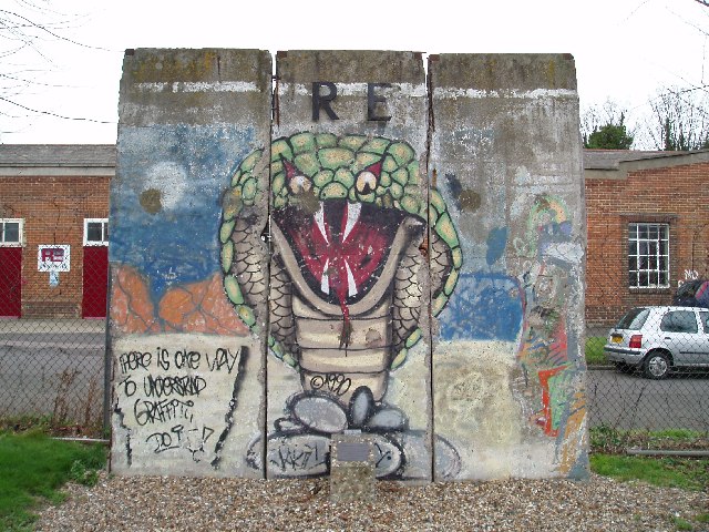 TQ7668 : Berlin Wall