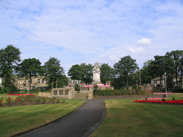 Cleckheaton Mick Melvin Cc By Sa Geograph Britain And Ireland