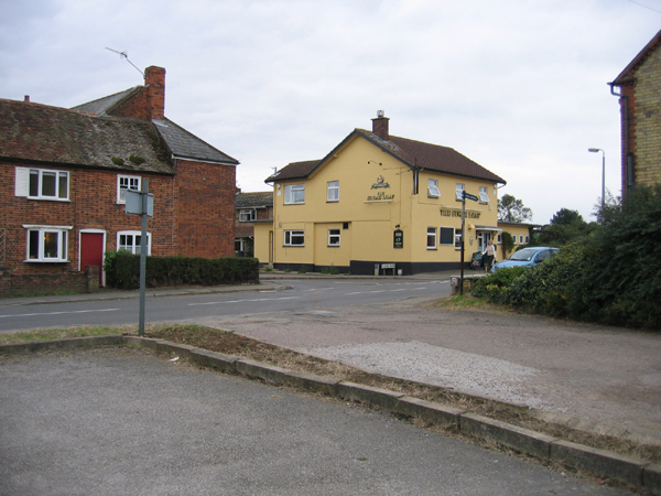 Meppershall High Street, Beds © Rodney Burton Cc-by-sa/2.0 :: Geograph ...