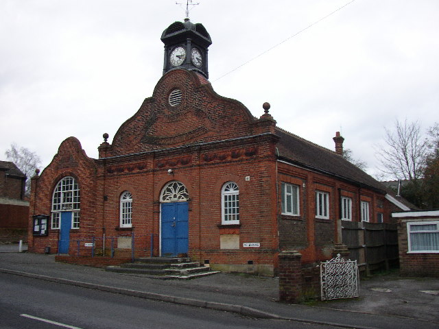 victoria-hall-ash-surrey-humphrey-bolton-cc-by-sa-2-0-geograph