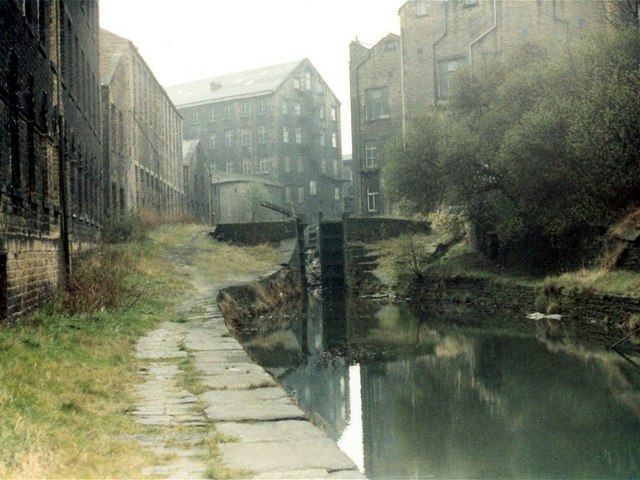 Huddersfield Narrow Canal