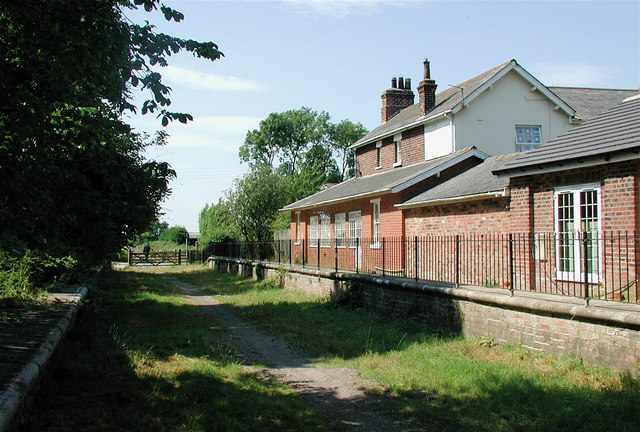 Ryehill Burstwick Station Paul Glazzard Geograph Britain And Ireland