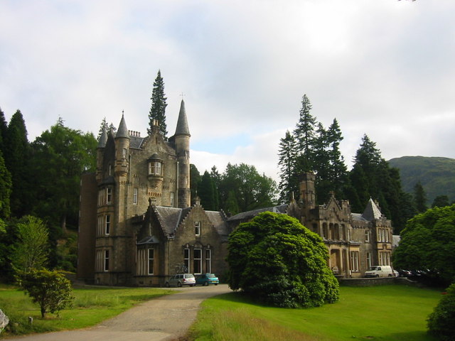 Benmore House