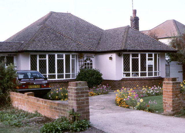 Bungalow in Longtye Drive, Chestfield \u00a9 Peter Wyatt cc-by-sa\/2.0 :: Geograph Britain and Ireland