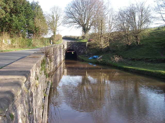 Ashford Tunnel Alan Bowring Geograph Britain And Ireland