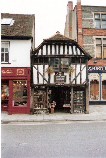 Tudor House Shop © Chris Eaton Cc By Sa20 Geograph Britain And Ireland