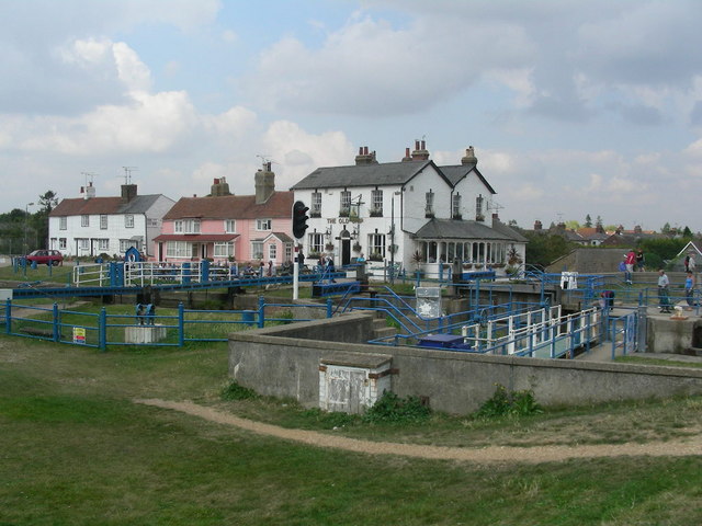 The Lock Heybridge Basin © John Winfield Geograph Britain And Ireland 