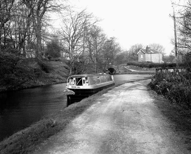 Below Marple Locks Peak Forest Canal Dr Neil Clifton Cc By Sa