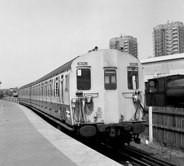 North Woolwich Station Dr Neil Clifton Cc By Sa Geograph Britain And Ireland