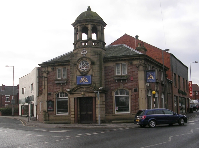 The Old Bank High Street Betty Longbottom Cc By Sa Geograph