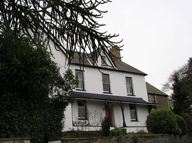 Brynhyfryd Pontweli Marion Phillips Cc By Sa 2 0 Geograph Britain