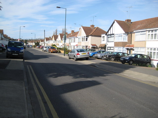 Barnehurst: Parkside Avenue © Nigel Cox Cc-by-sa/2.0 :: Geograph ...