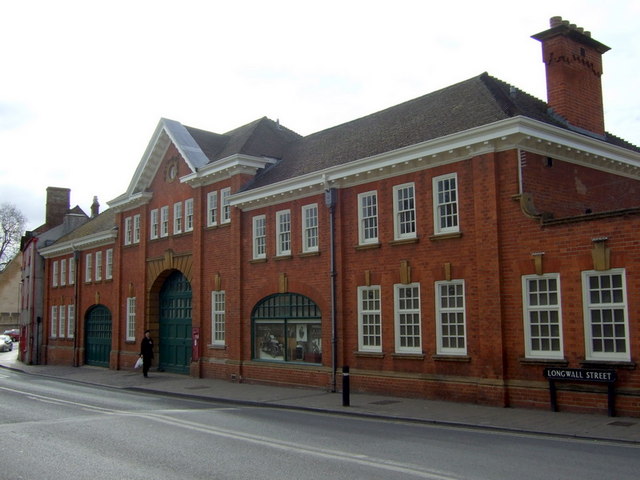 Morris garage Longwall Street This building started life in 1910 as the