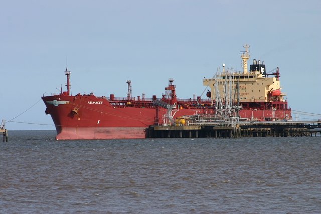 Tanker At South Killingholme Oil Jetty © Glyn Woods Cc-by-sa 2.0 