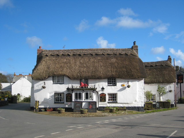 The Red Lion Pub In Mawnan Smith © Rod Allday Cc-by-sa 2.0 :: Geograph 