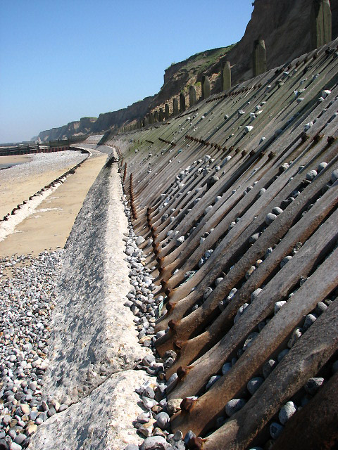 Wooden revetment \u00a9 Evelyn Simak cc-by-sa\/2.0 :: Geograph Britain and ...