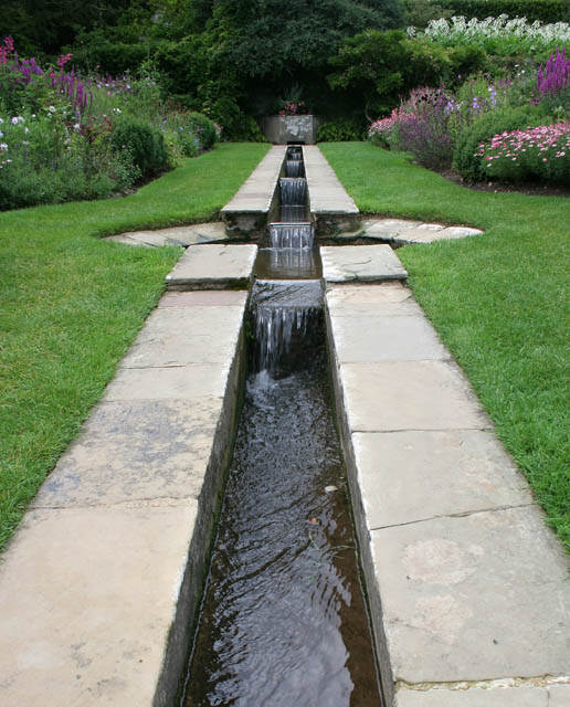 the-rill-garden-detail-kate-jewell-geograph-britain-and-ireland