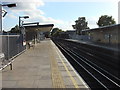 Ruislip Manor tube station, platforms