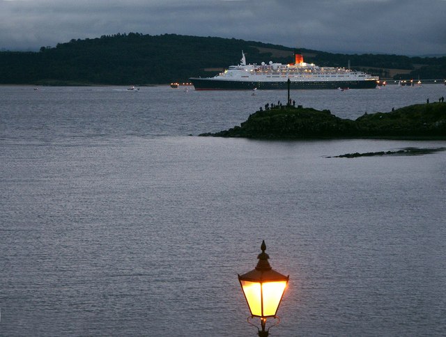 QE2 cruising in the Firth of Forth