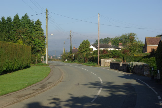 Main Road, Maesbury Marsh © Stephen McKay cc-by-sa/2.0 :: Geograph ...