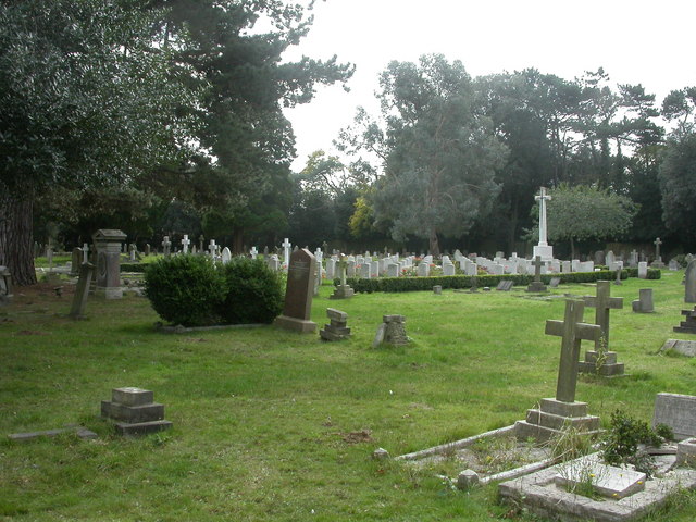 Bournemouth East Cemetery Commonwealth © Mike Faherty Cc By Sa20