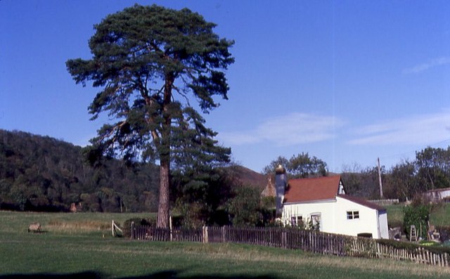 Cottage at Hollybush