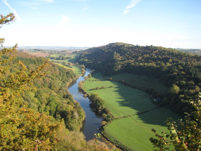 River Wye seen from the viewpoint at... © David Aitchison cc-by-sa/2.0 ...