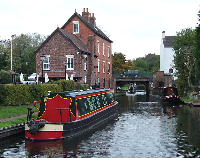 Staffordshire and Worcestershire Canal... © Roger D Kidd :: Geograph ...