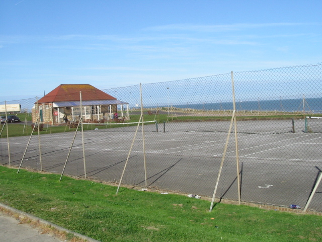 Tennis courts on Palm Bay Avenue © Nick Smith cc by sa/2 0 :: Geograph