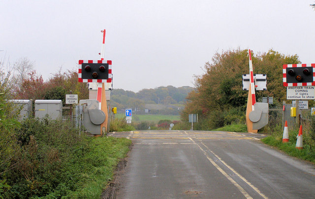 Wilmington Level Crossing © Kevin Gordon cc-by-sa/2.0 :: Geograph ...