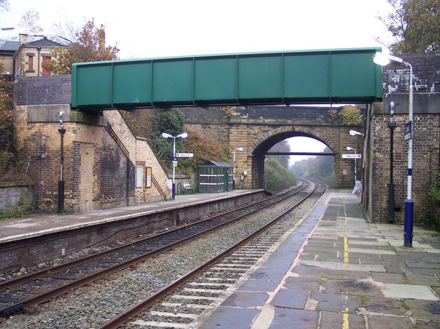 Orrell railway station © Raymond Knapman :: Geograph Britain and Ireland