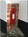 SU0404 : Lower Row: postbox № BH21 41 by Chris Downer